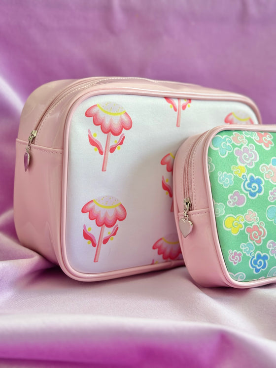 Toiletry Bag in Bloom Pink